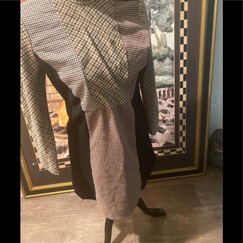 Dress losing sleeve